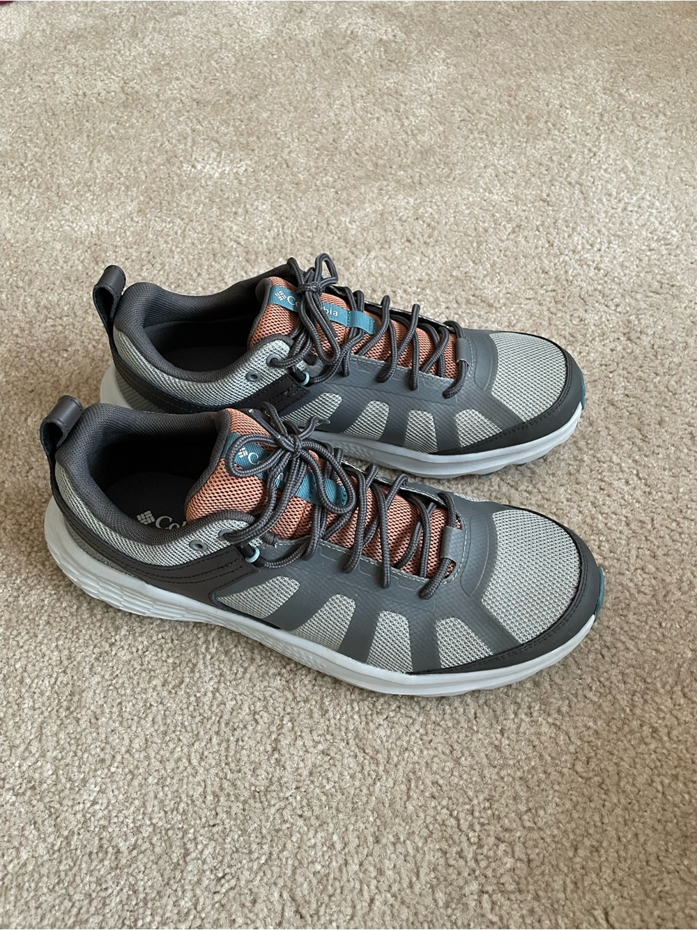 Columbia Men's Gray and Rust Trail Sneakers